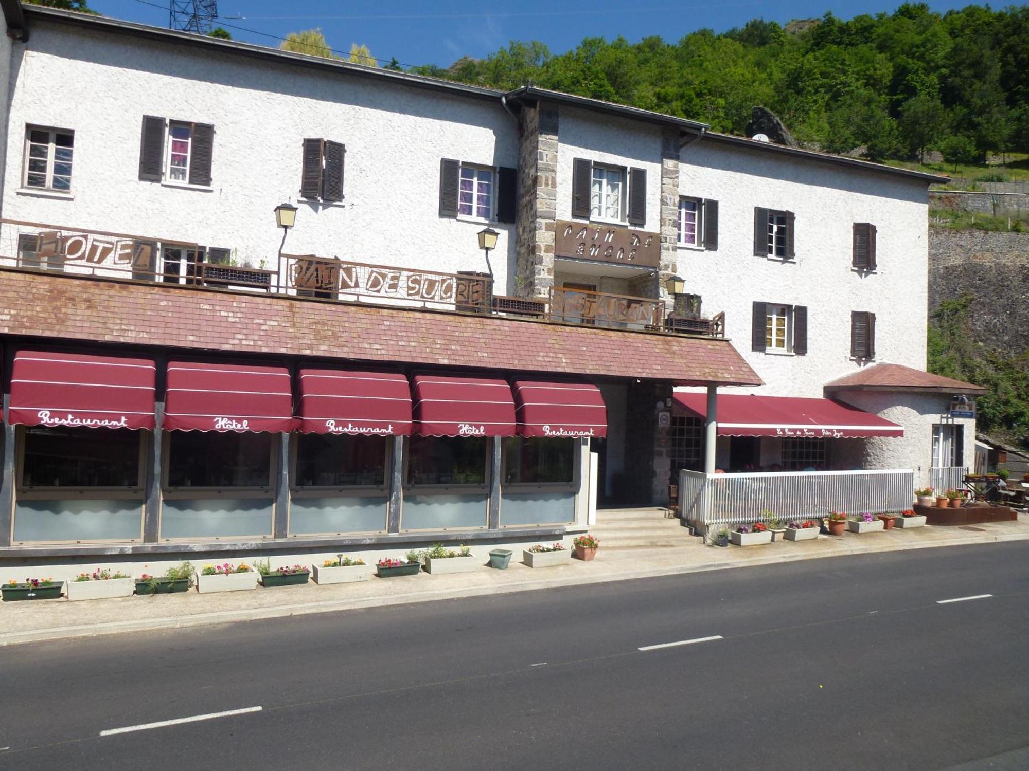 Hotel Restaurant Le Pain De Sucre Monistrol-dʼAllier Εξωτερικό φωτογραφία