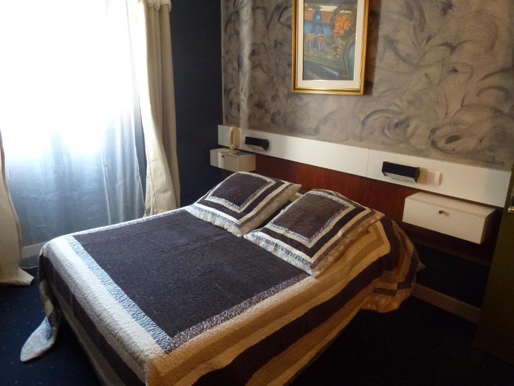 Hotel Restaurant Le Pain De Sucre Monistrol-dʼAllier Δωμάτιο φωτογραφία